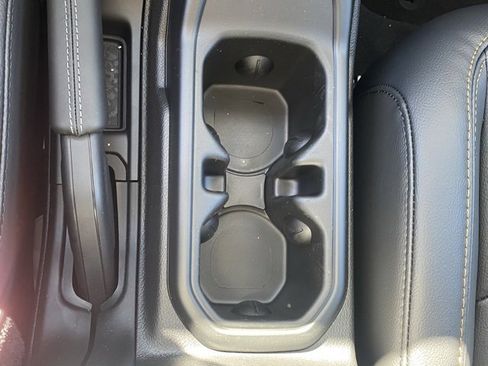 New 2025 Jeep Gladiator Sport image 25