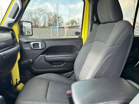 Used 2023 Jeep Gladiator Sport w/ Trailer Tow Package image 20