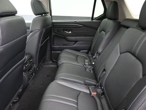 New 2026 Honda Pilot Touring image 19