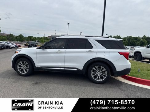 Used 2021 Ford Explorer Limited w/ Equipment Group 301A RWD image 4