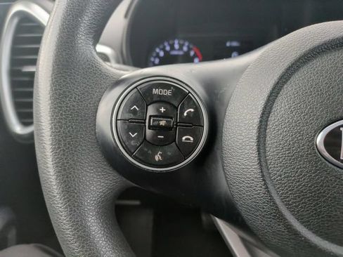 Used 2021 Kia Soul LX FWD image 19