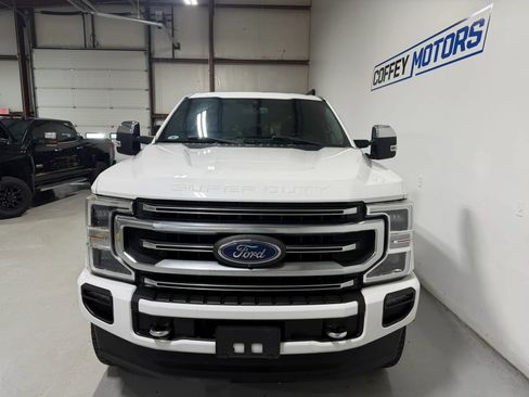 Used 2020 Ford F250 Platinum w/ FX4 Off-Road Package AWD/4WD image 9