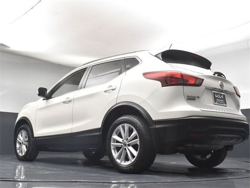 Used 2019 Nissan Rogue Sport SV image 35