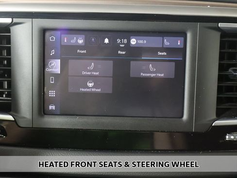 Used 2023 Chrysler Voyager LX FWD image 4