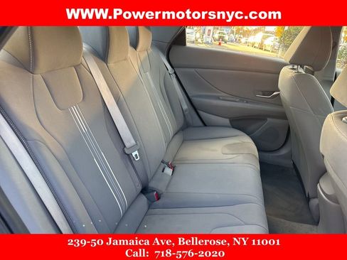 Used 2021 Hyundai Elantra SEL w/ Cargo Package image 18