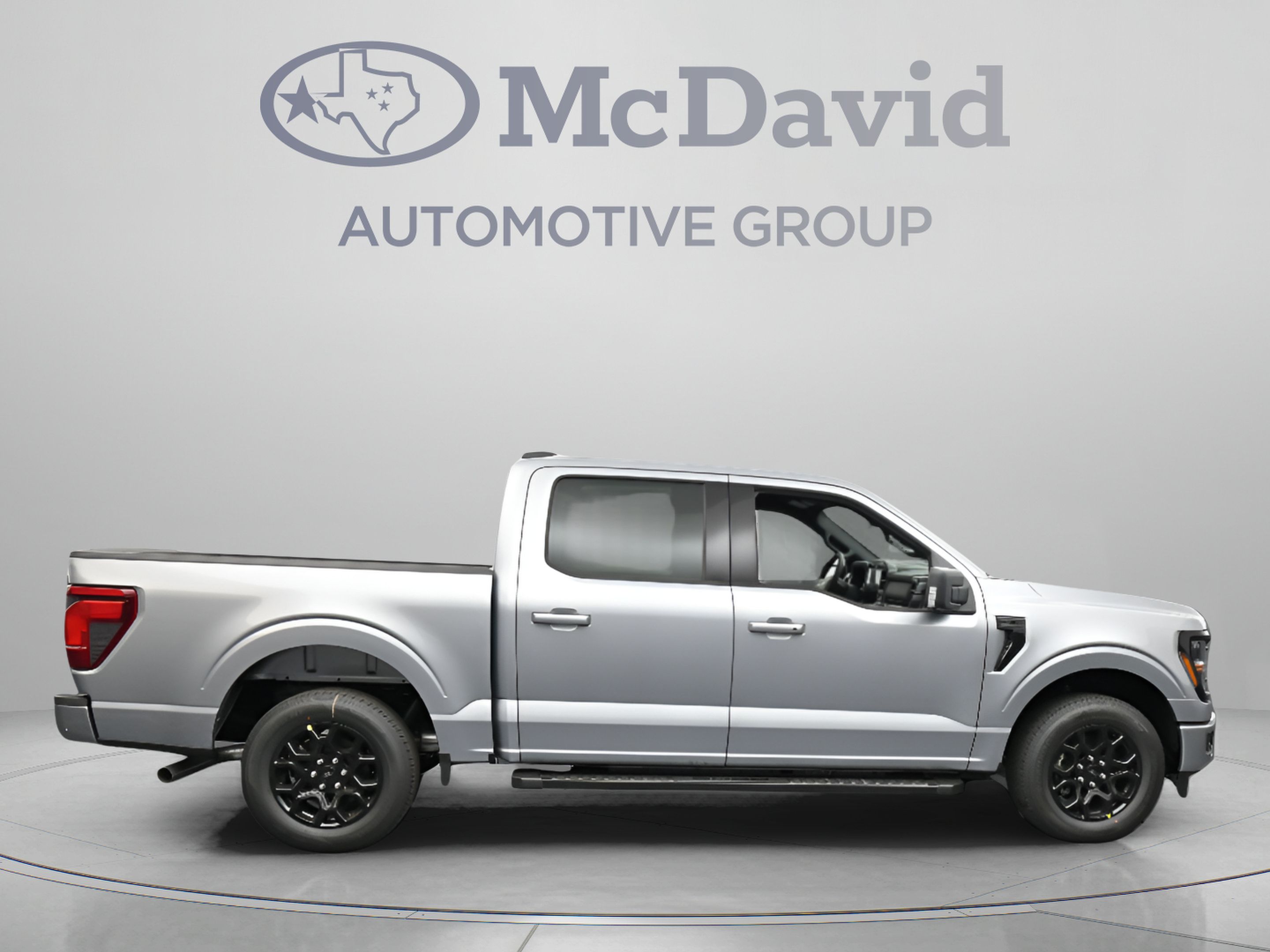 Used 2025 Ford F150 XLT w/ Equipment Group 302A MID RWD image 9
