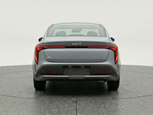Used 2025 Kia K4 FWD image 7