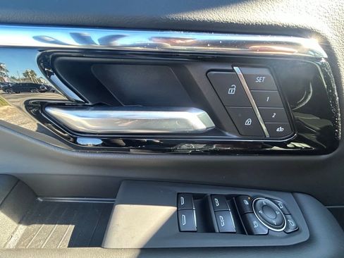 New 2026 Chevrolet Tahoe Premier w/ Sun And Tow Package AWD/4WD image 26