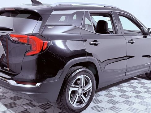 Used 2018 GMC Terrain SLT w/ Preferred Package AWD/4WD image 3