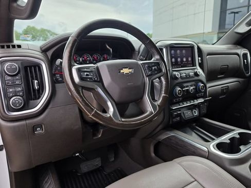 Used 2020 Chevrolet Silverado 1500 LTZ w/ LTZ Convenience Package AWD/4WD image 10