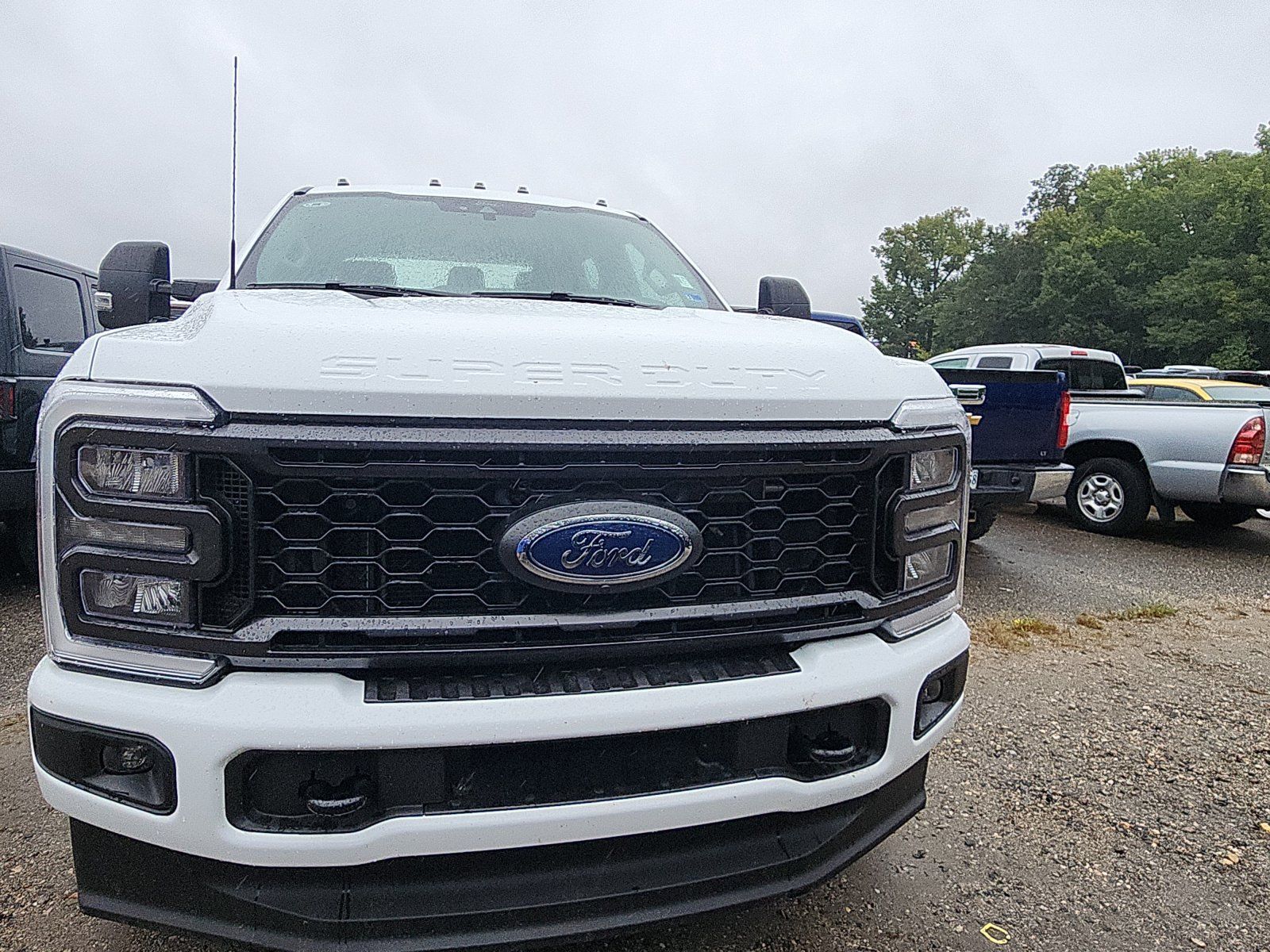 Used 2024 Ford F250 XL w/ STX Appearance Package AWD/4WD image 8