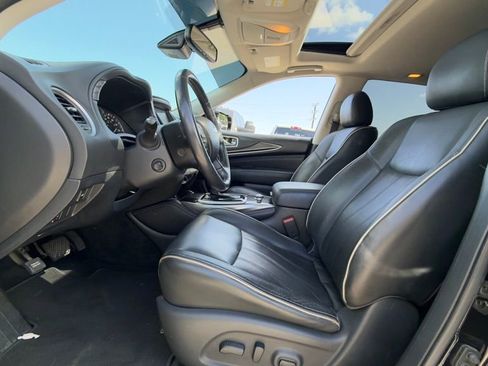 Used 2019 INFINITI QX60 Luxe w/ Essential Package FWD image 7