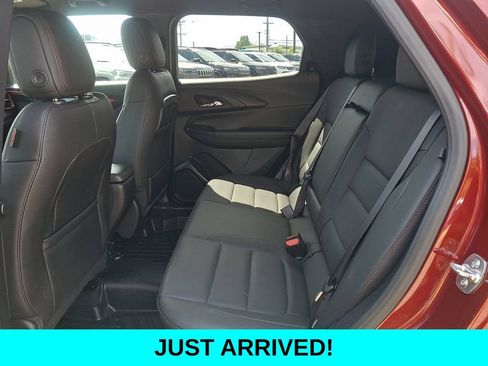 Used 2025 Chevrolet TrailBlazer RS w/ Convenience Package AWD/4WD image 10