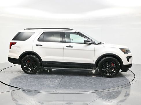 Used 2019 Ford Explorer Sport w/ Equipment Group 401A image 4