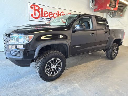 Used 2022 Chevrolet Colorado ZR2 AWD/4WD image 2