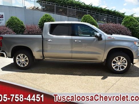 Used 2025 Chevrolet Silverado 1500 LTZ AWD/4WD image 11