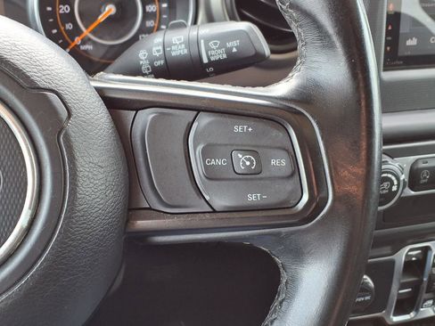 Used 2020 Jeep Wrangler Unlimited Sport S AWD/4WD image 24