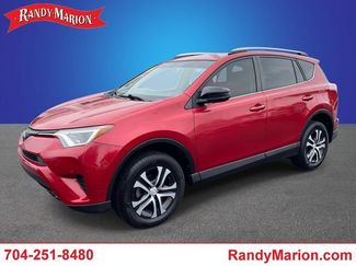 Used 2016 Toyota RAV4 LE FWD video 1