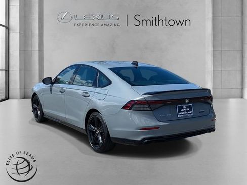 Used 2023 Honda Accord Sport image 7