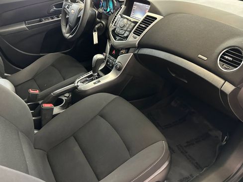 Used 2016 Chevrolet Cruze LT w/ RS Package FWD image 31