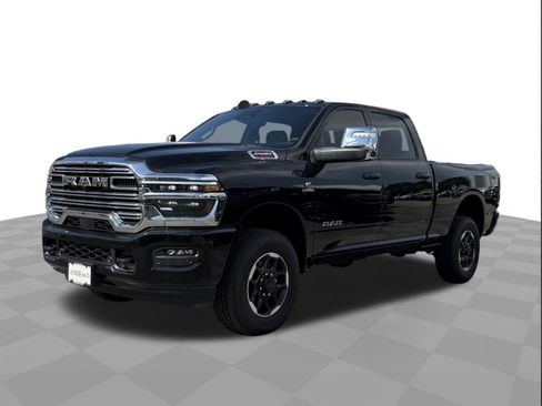 Used 2025 RAM 2500 Laramie AWD/4WD image 1