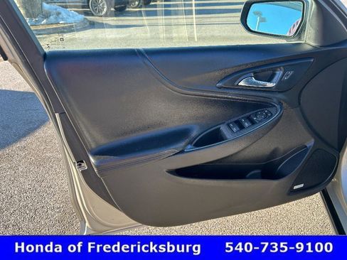 Used 2016 Chevrolet Malibu LT w/ Leather Package image 10