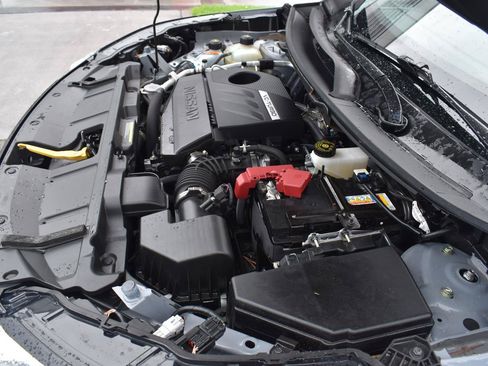 Used 2025 Nissan Rogue SL FWD image 23
