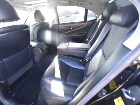 Used 2012 Lexus LS 460 w/ Sport Pkg image 10