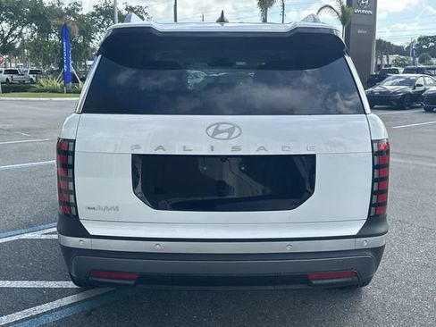 Used 2026 Hyundai Palisade SEL Premium FWD image 7