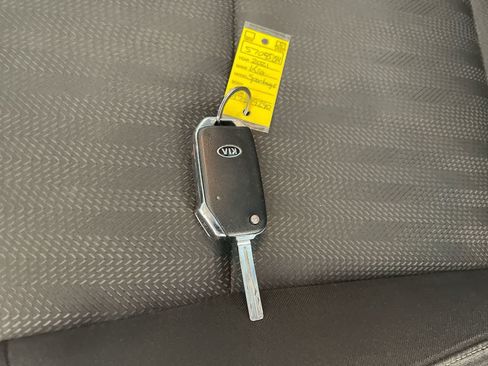 Used 2021 Kia Sportage LX AWD/4WD image 25