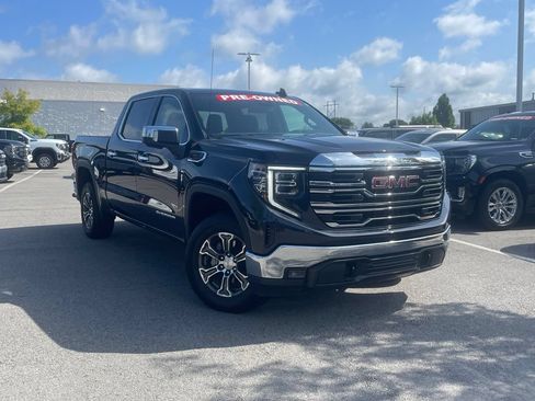 Used 2026 GMC Sierra 1500 SLT AWD/4WD image 2