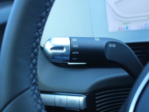 New 2024 Hyundai Ioniq 5 SEL image 31