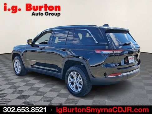 Used 2023 Jeep Grand Cherokee Limited AWD/4WD image 4