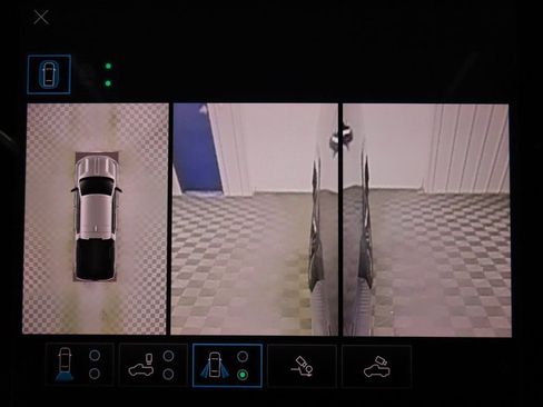 Used 2025 GMC Sierra EV Denali image 20