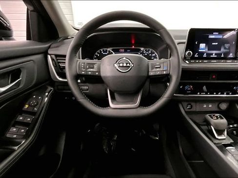 New 2026 Nissan Rogue SV FWD image 21