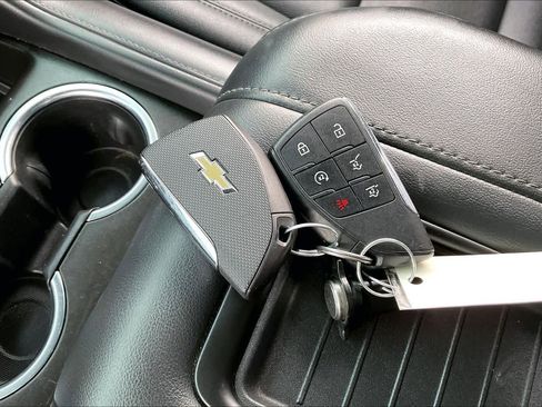 Used 2023 Chevrolet Tahoe LT image 14