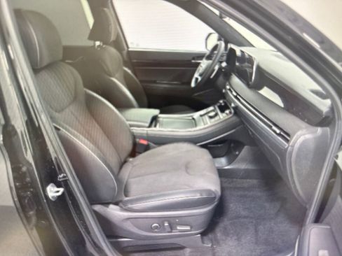 Used 2025 Hyundai Palisade Calligraphy image 11