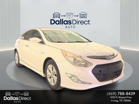 Used 2014 Hyundai Sonata Hybrid image 2