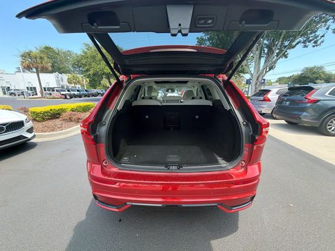 Used 2024 Volvo XC60 B5 Plus AWD/4WD image 25