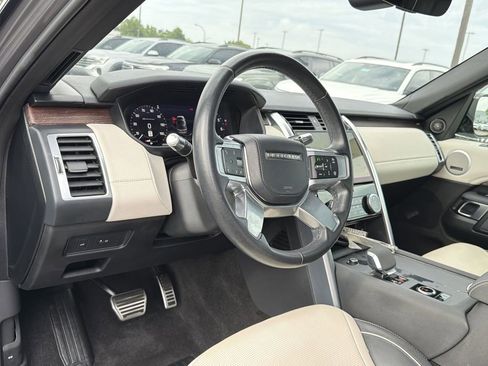 Used 2022 Land Rover Discovery HSE R-Dynamic AWD/4WD image 10