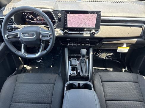 New 2026 GMC Canyon Elevation w/ LPO, Black Badging Package RWD image 7