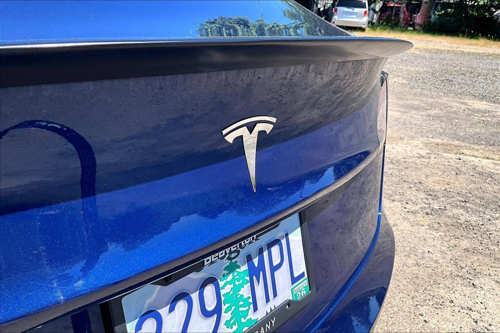 Used 2021 Tesla Model 3 Standard Range Plus RWD image 33
