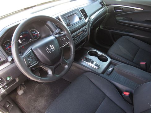Certified 2019 Honda Passport Sport image 15