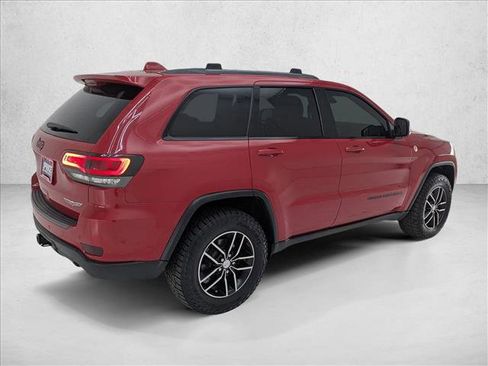 Used 2017 Jeep Grand Cherokee Trailhawk w/ Trailhawk Luxury Group AWD/4WD image 5