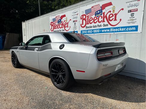 Used 2021 Dodge Challenger R/T Scat Pack w/ T/A Package RWD image 8