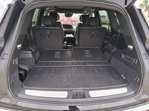 New 2026 Cadillac Vistiq Sport w/ LPO, Floor Liner Package image 6