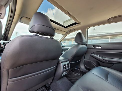 Used 2021 Nissan Altima 2.5 Platinum image 31