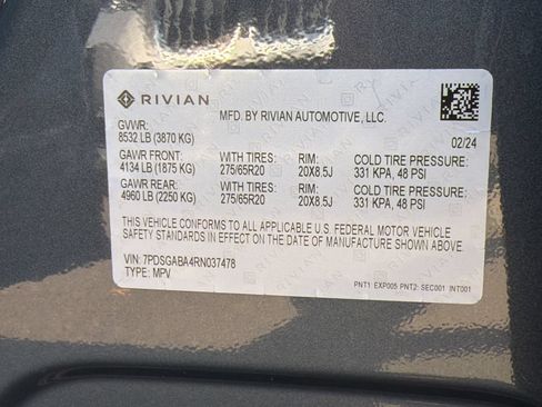 Used 2024 Rivian R1S Adventure AWD/4WD image 23