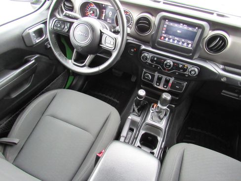 Used 2020 Jeep Wrangler Sport AWD/4WD image 25