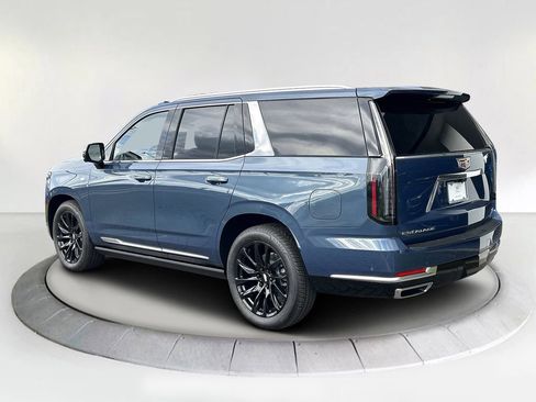 New 2026 Cadillac Escalade Luxury w/ Touring Package image 3